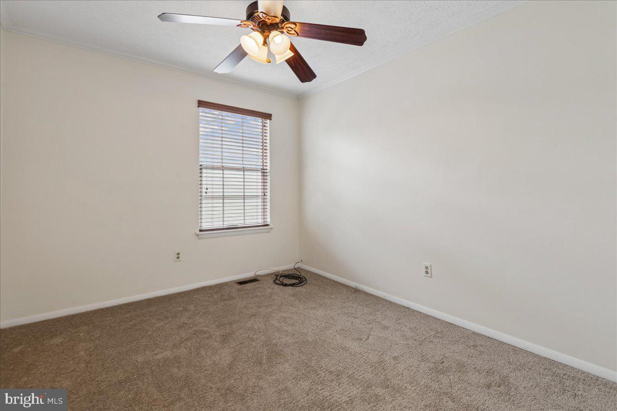 7907 Leeds Dr Property Photo 25