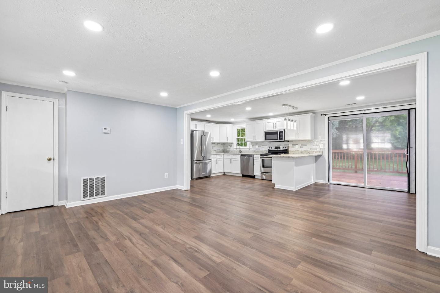 1437 Cedarhurst Rd Property Photo 11