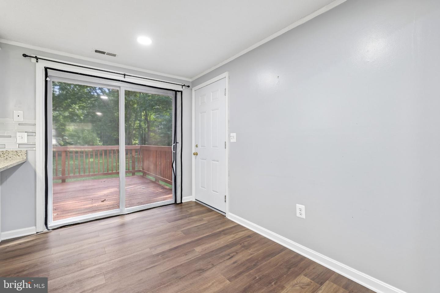 1437 Cedarhurst Rd Property Photo 12