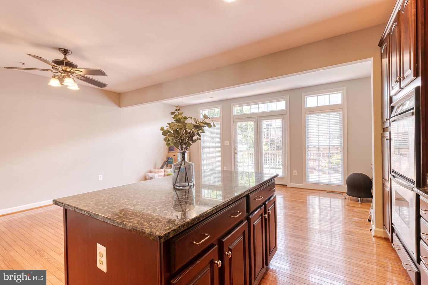1564 Penzance Way Property Photo 18