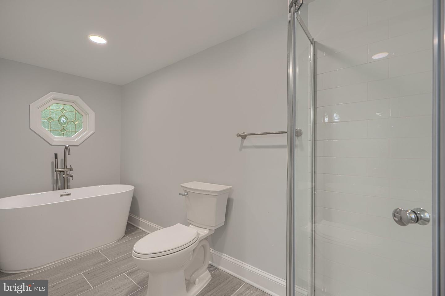MDAA2155592 Property Photo 17