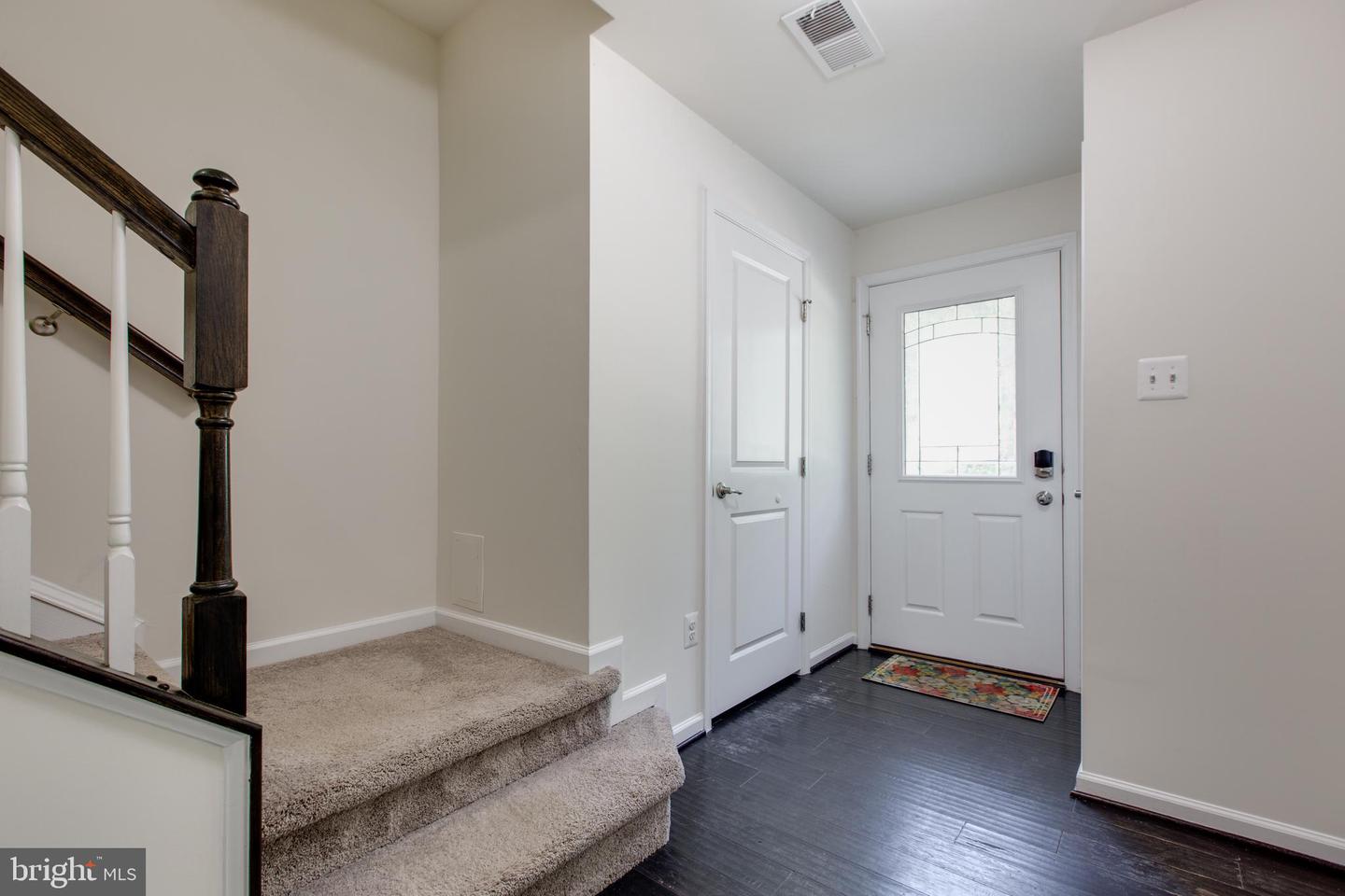 2623 Richmond Way Property Photo 5