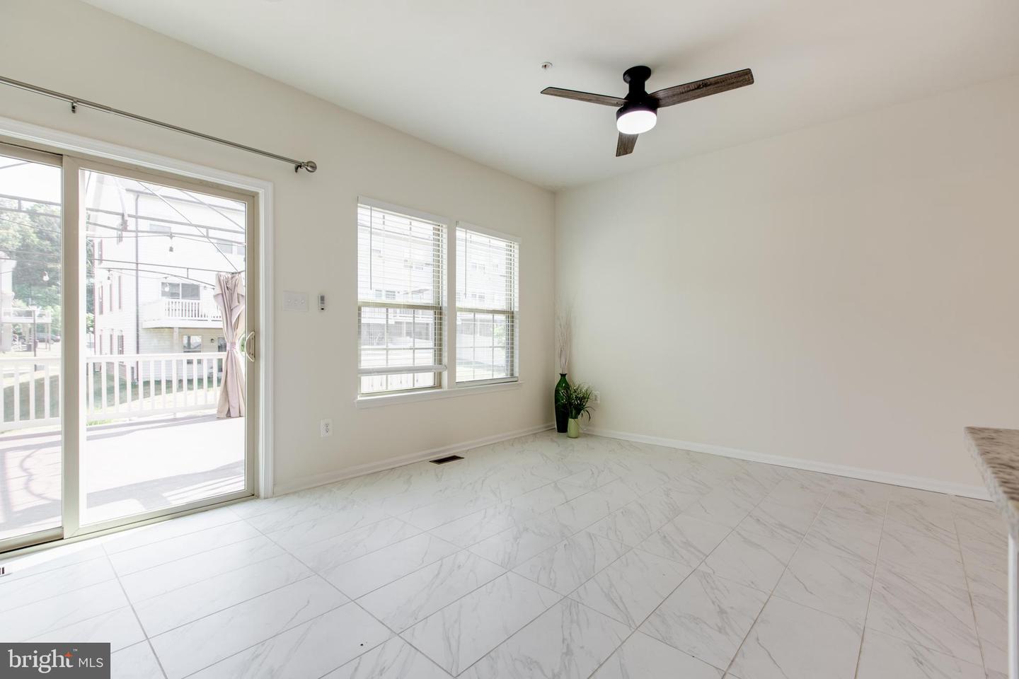 2623 Richmond Way Property Photo 12
