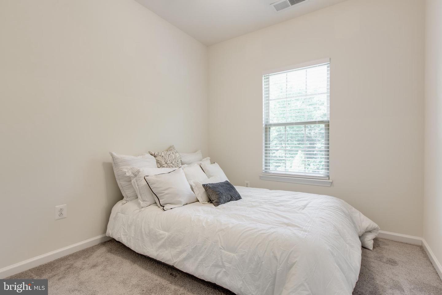 2623 Richmond Way Property Photo 26