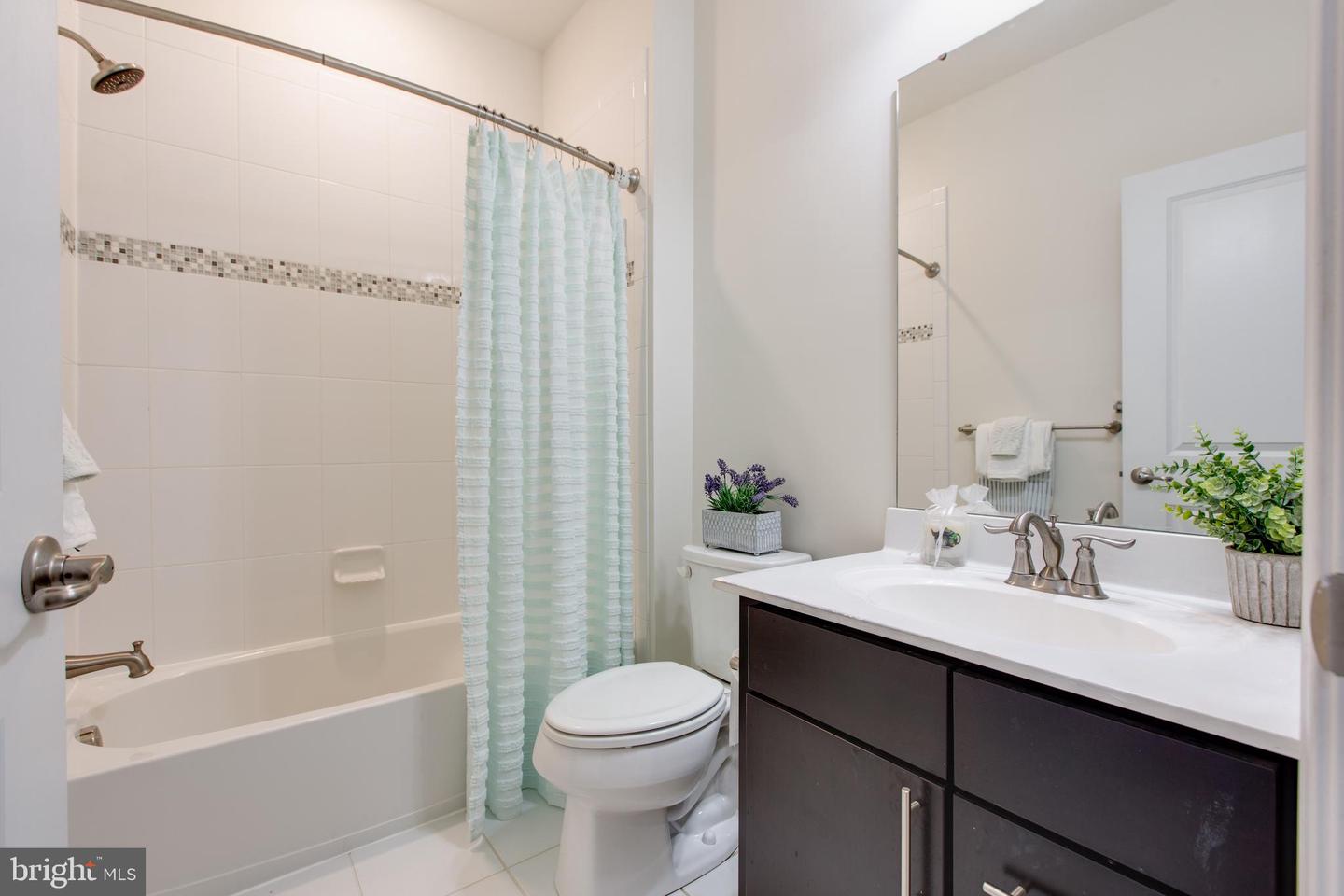 2623 Richmond Way Property Photo 29