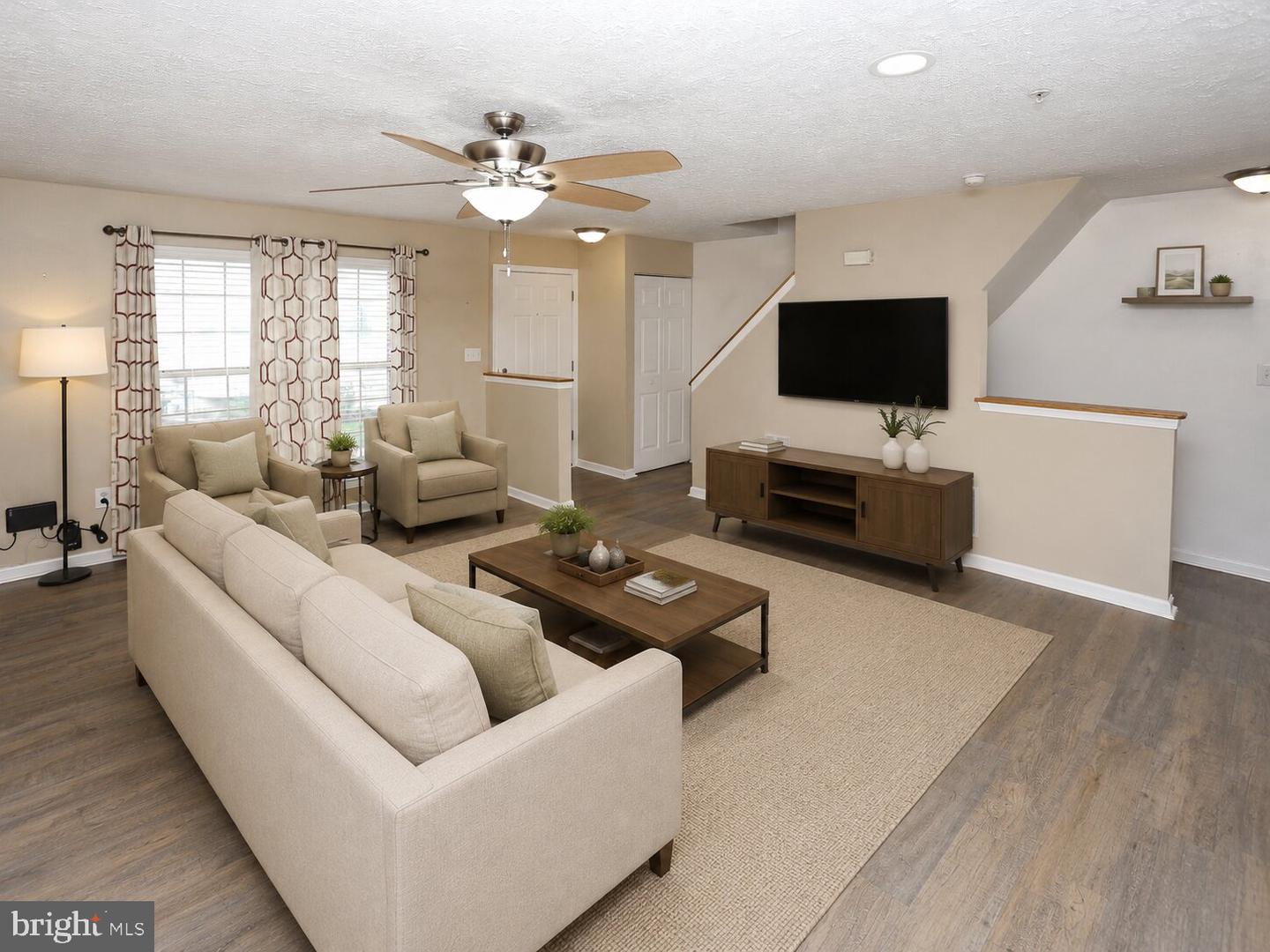 6602 Fable Ct Property Photo 5