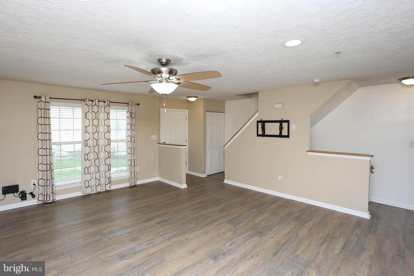 6602 Fable Ct Property Photo 6