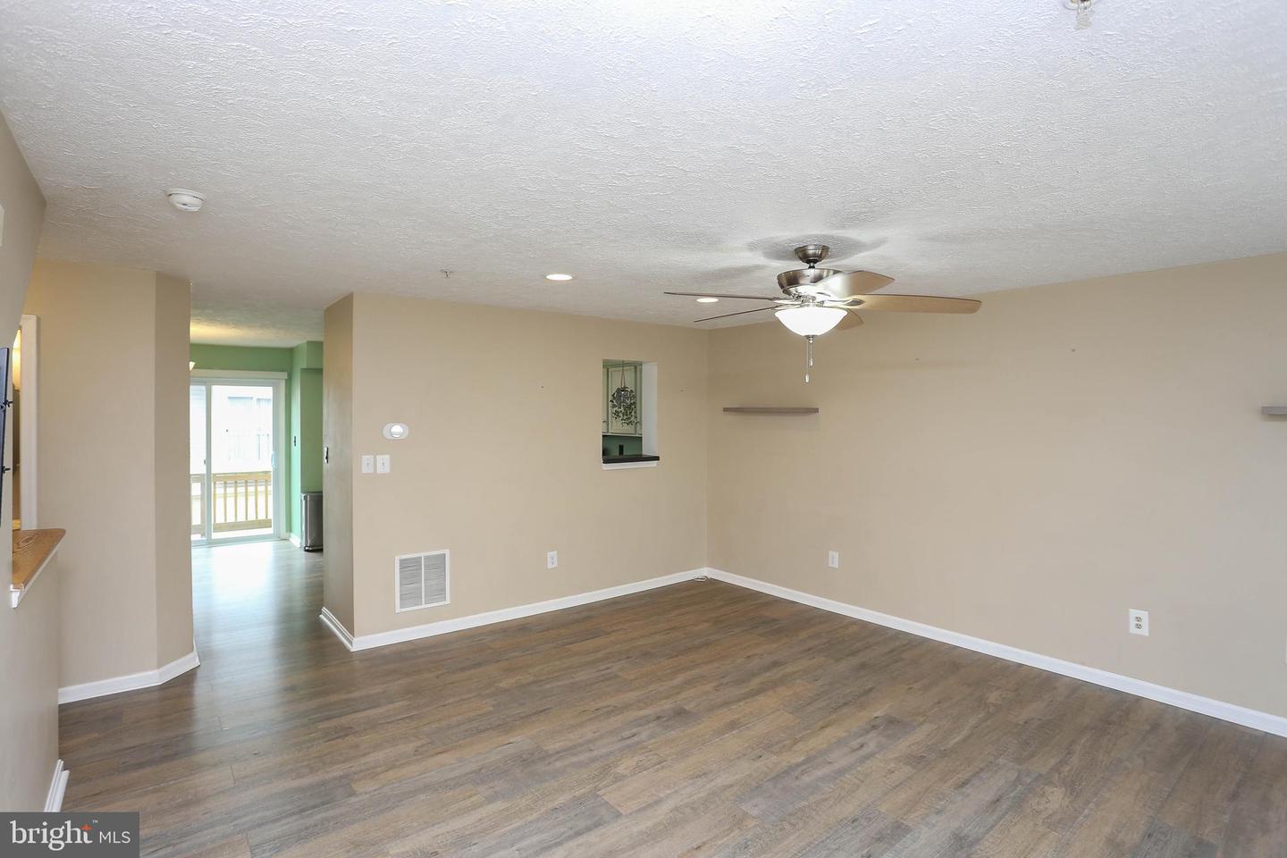 6602 Fable Ct Property Photo 7