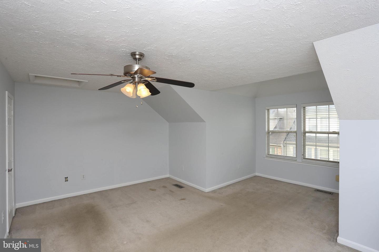 6602 Fable Ct Property Photo 20