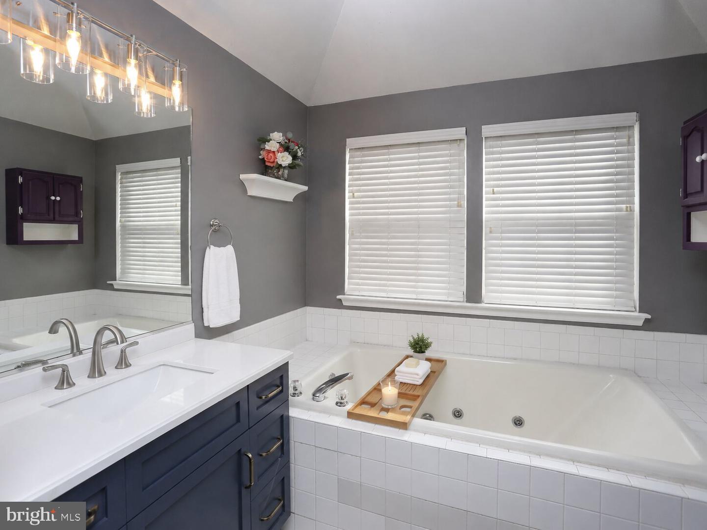 6602 Fable Ct Property Photo 22