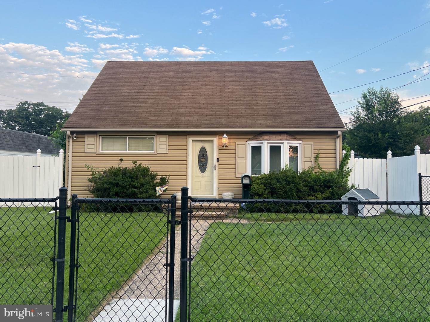108 Martha Rd Property Photo 1