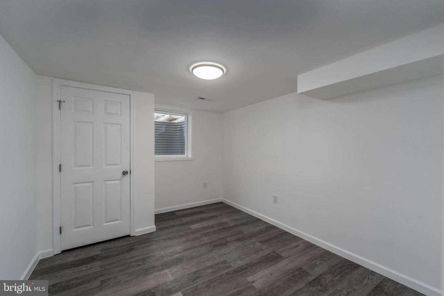 1101 Broadview Blvd N Property Photo 24