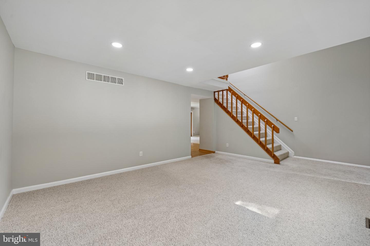 285 Michener Ct E Property Photo 13