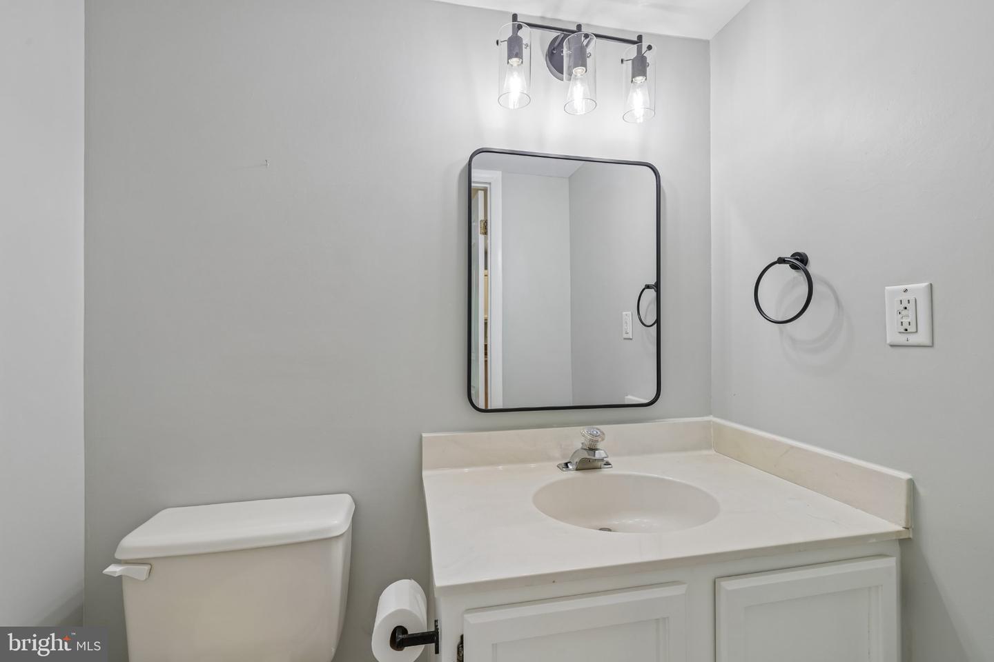 285 Michener Ct E Property Photo 29