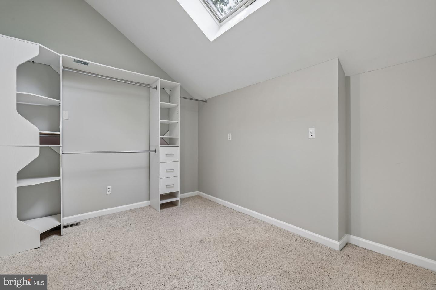 285 Michener Ct E Property Photo 37