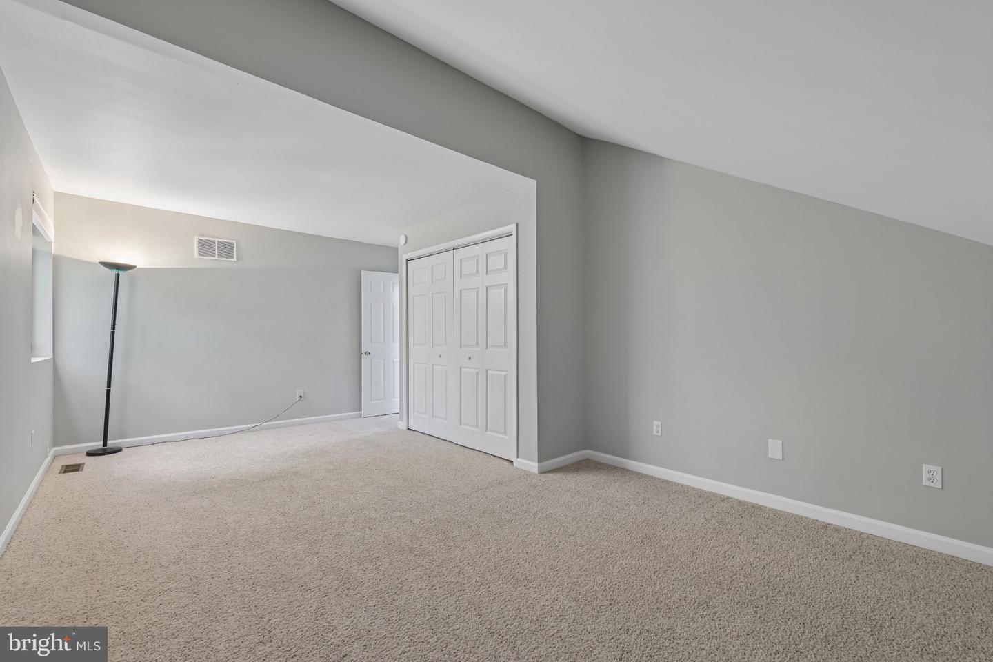 285 Michener Ct E Property Photo 40