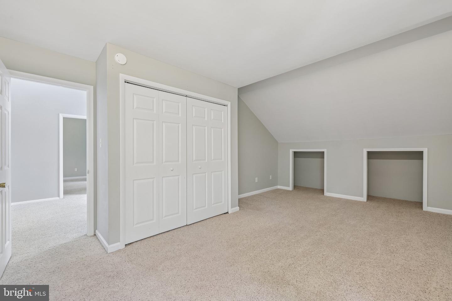 285 Michener Ct E Property Photo 41