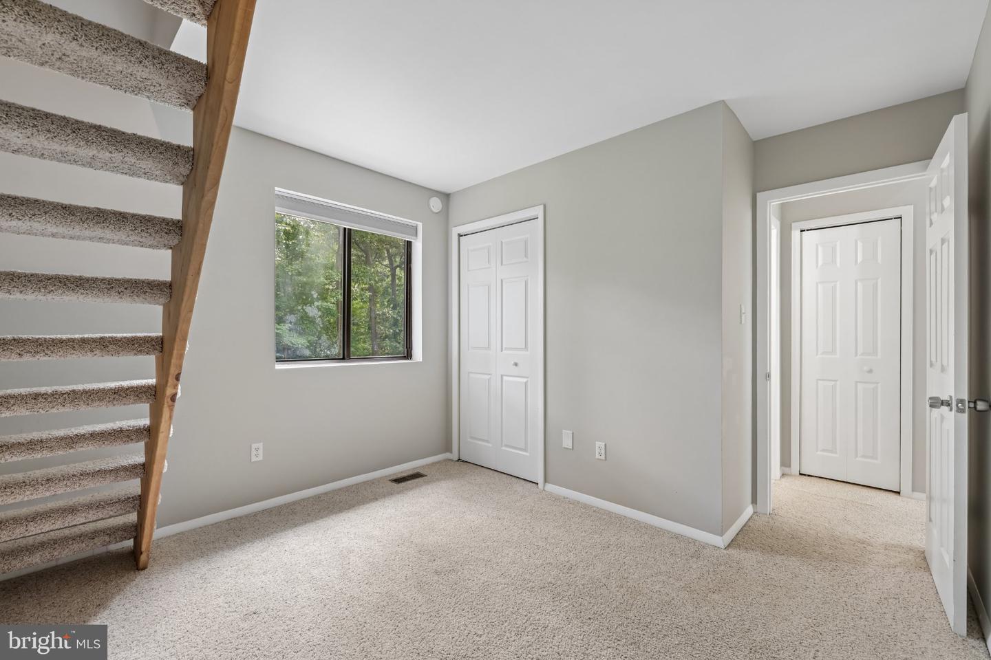 285 Michener Ct E Property Photo 44