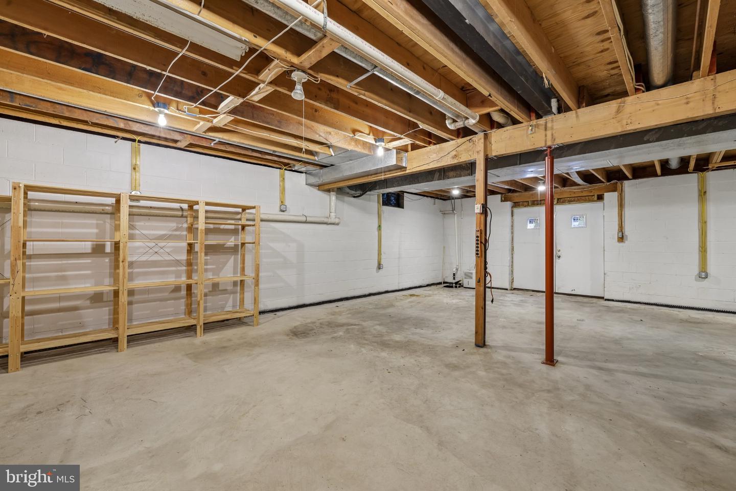 285 Michener Ct E Property Photo 54