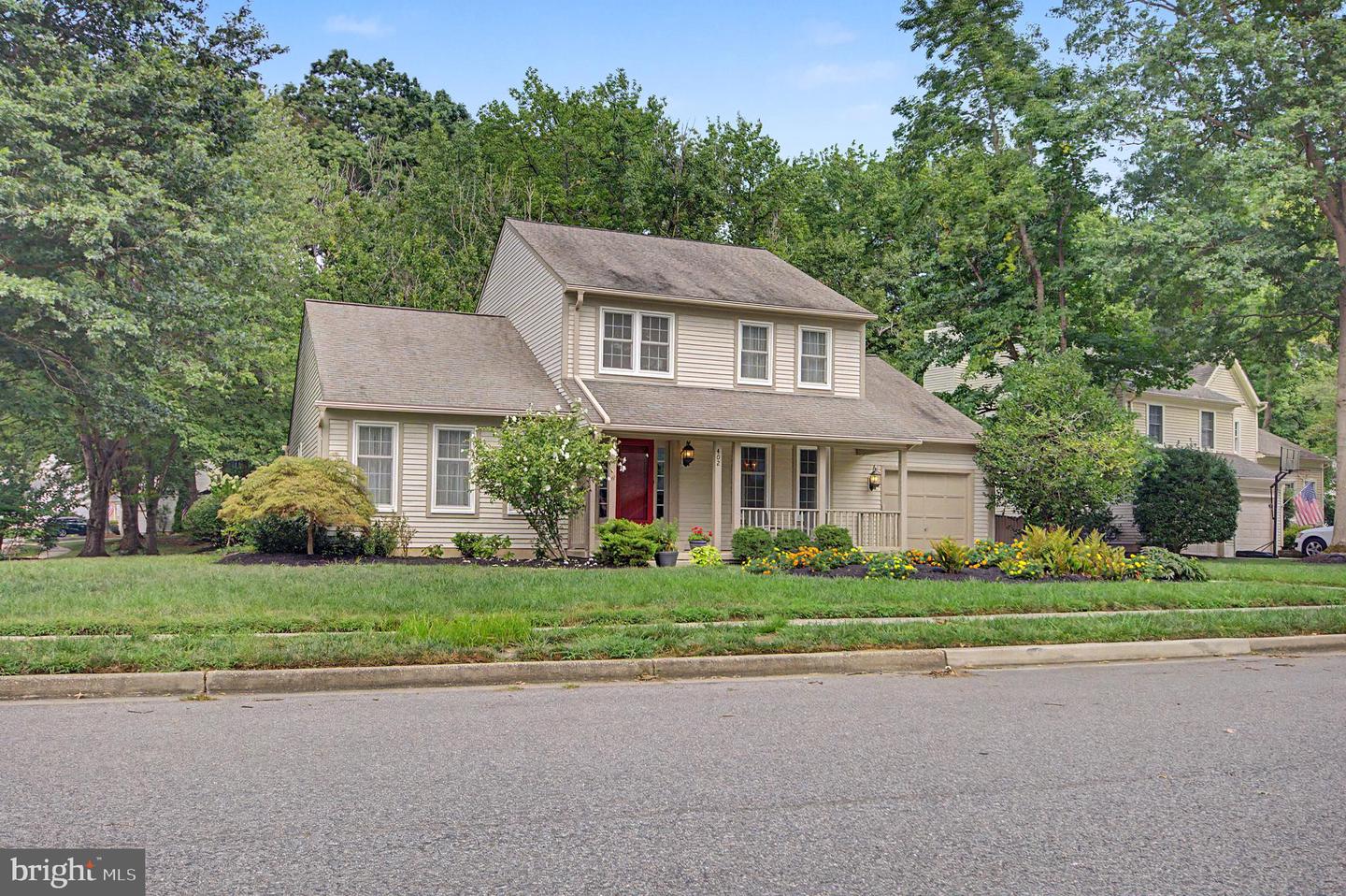 402 Fair Hill Ct Property Photo 3