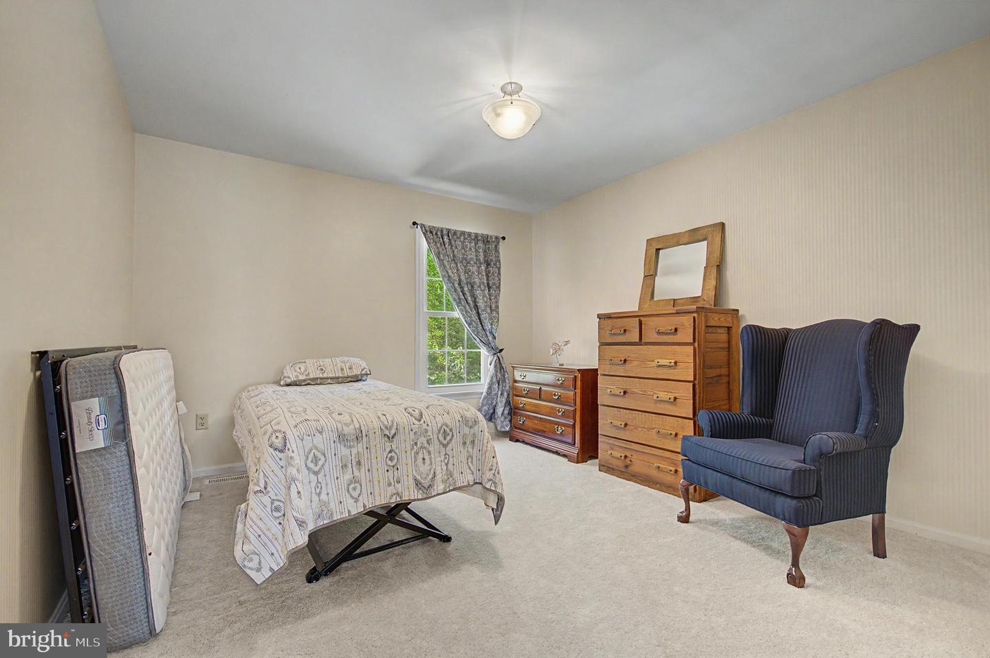 402 Fair Hill Ct Property Photo 44
