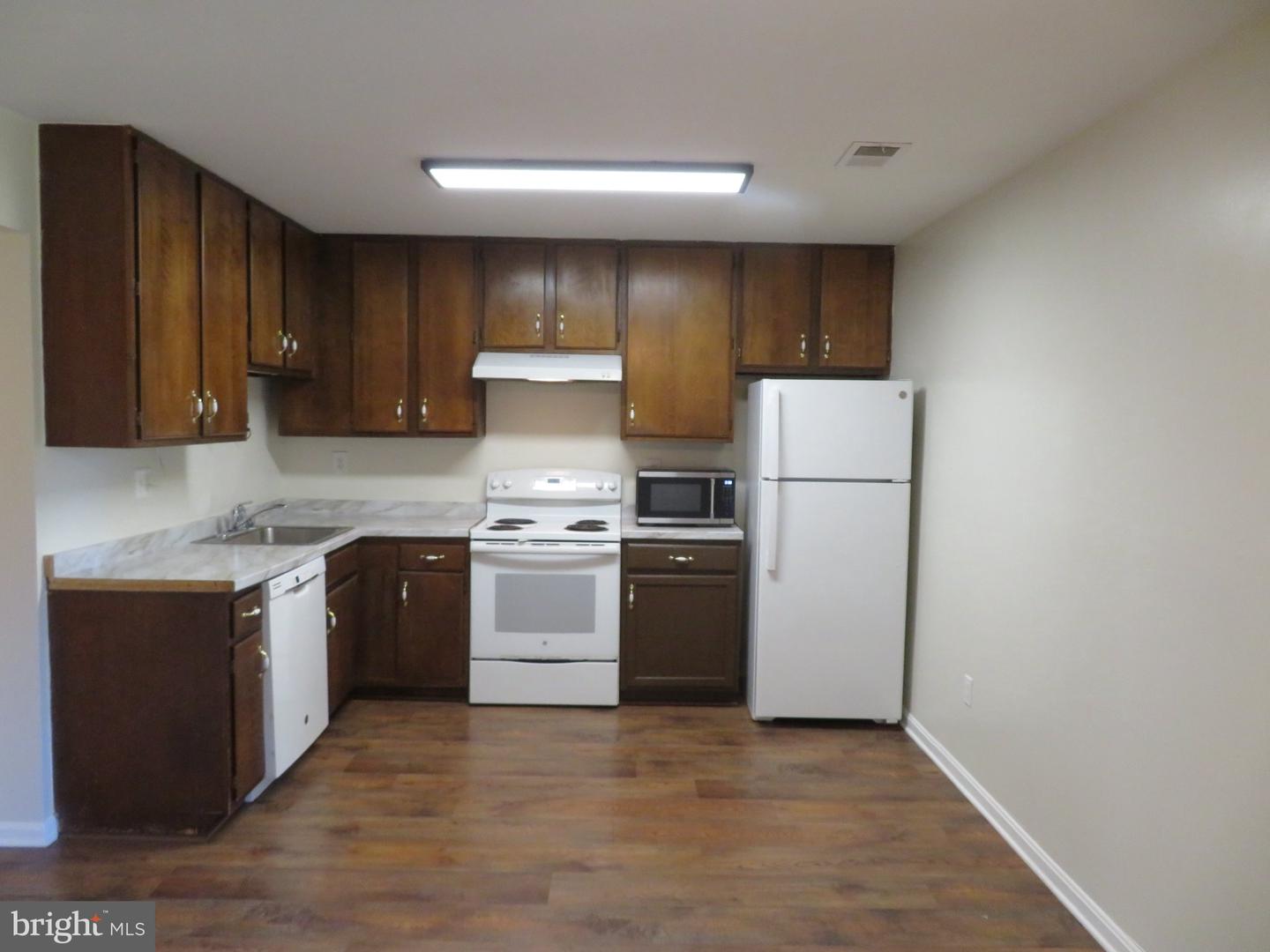 1602 W Bancroft Ln Property Photo 12