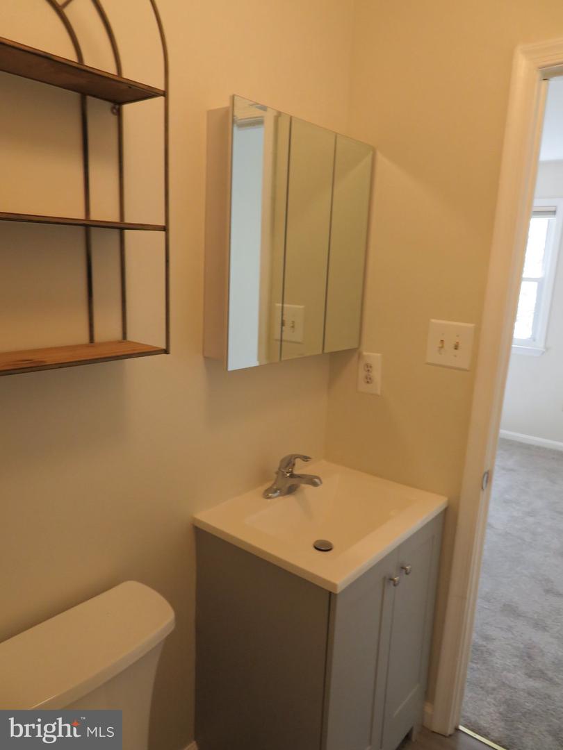 1602 W Bancroft Ln Property Photo 26