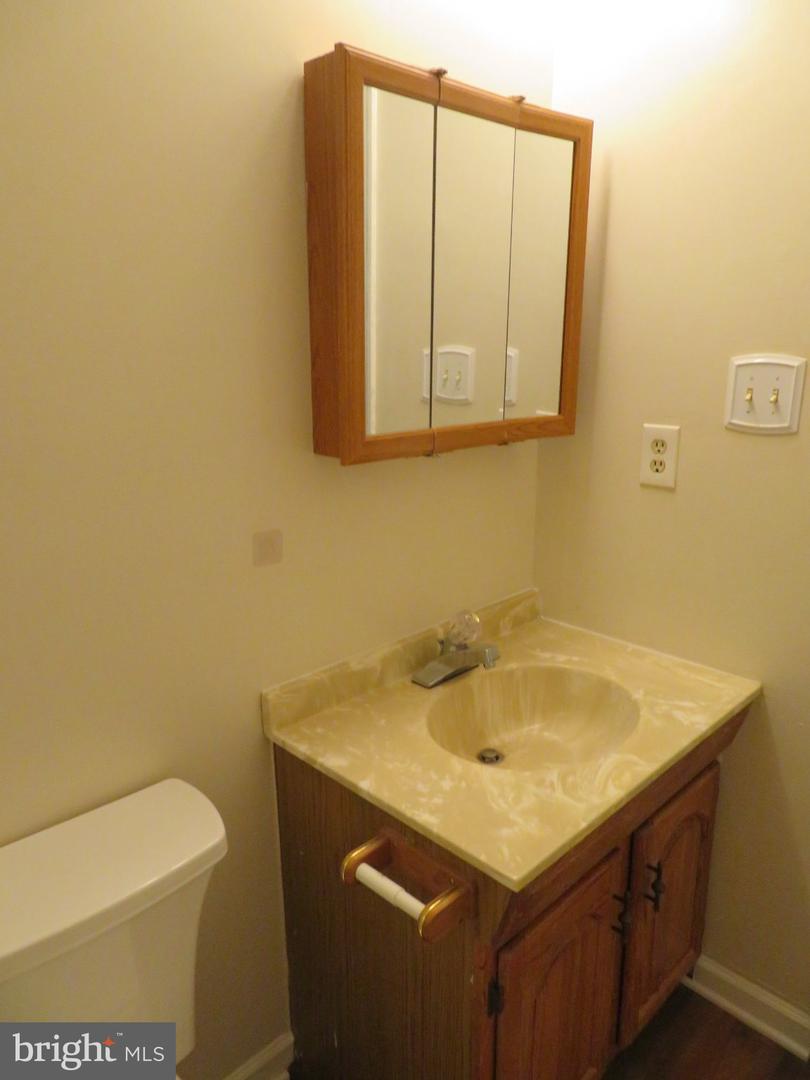 1602 W Bancroft Ln Property Photo 36