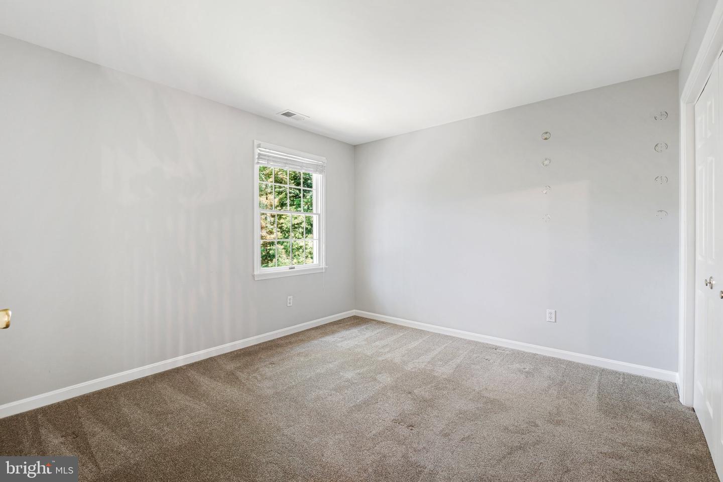 MDAA2155684 Property Photo 24