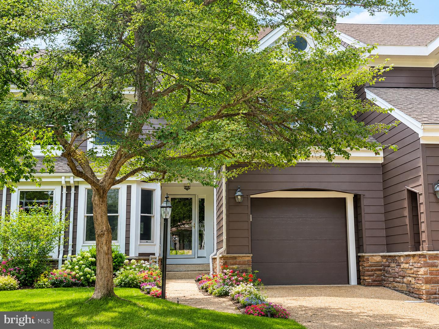 2734 Gingerview Ln Property Photo 2