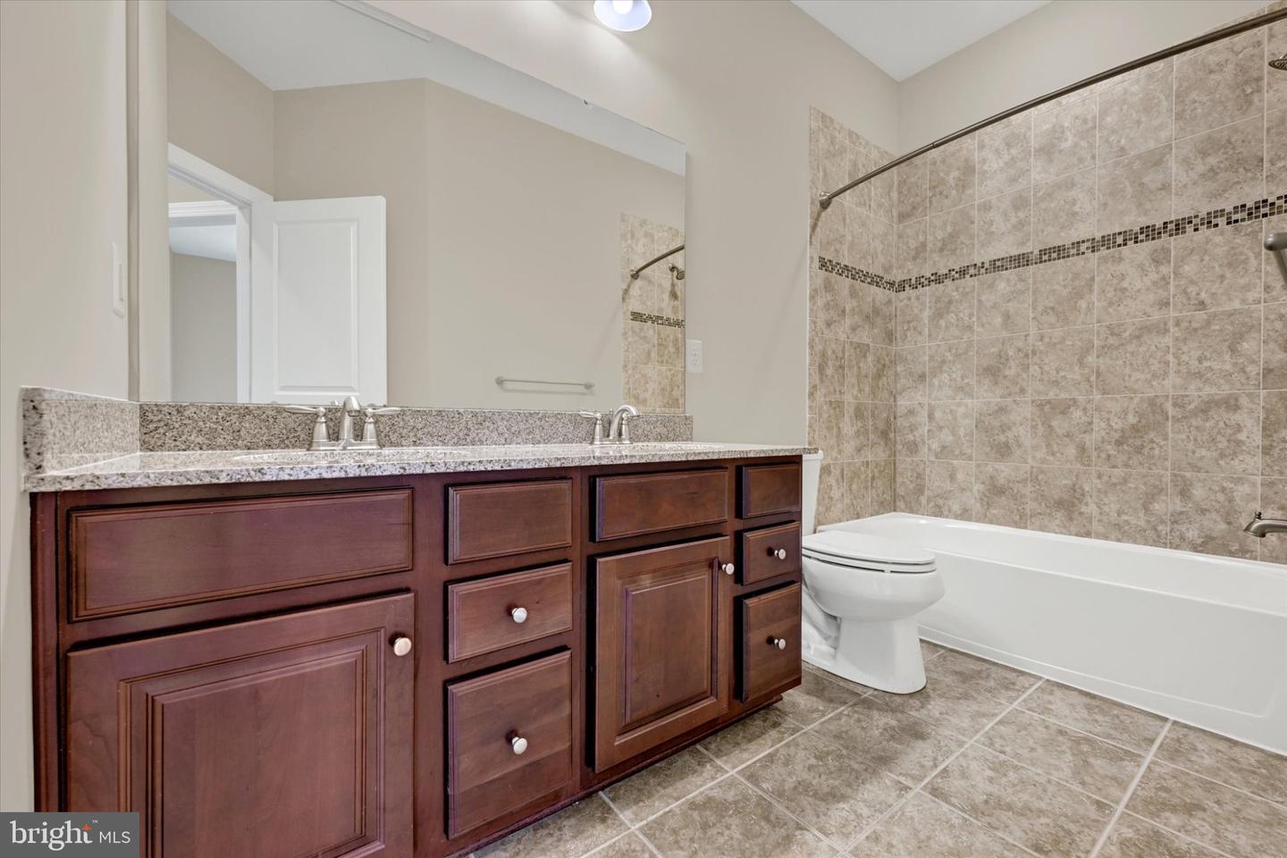 1208 Chadwell Ct Property Photo 32