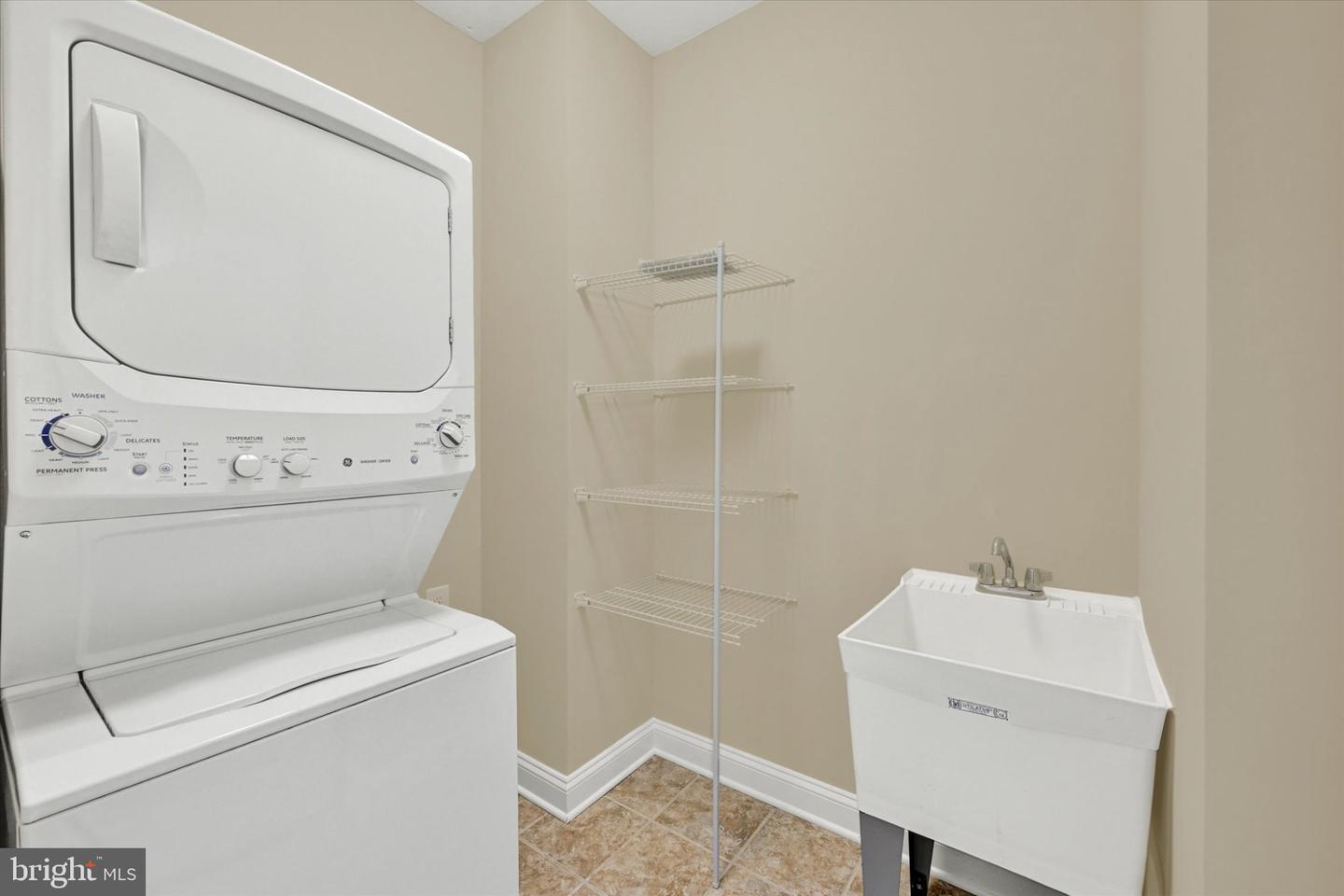 1208 Chadwell Ct Property Photo 33