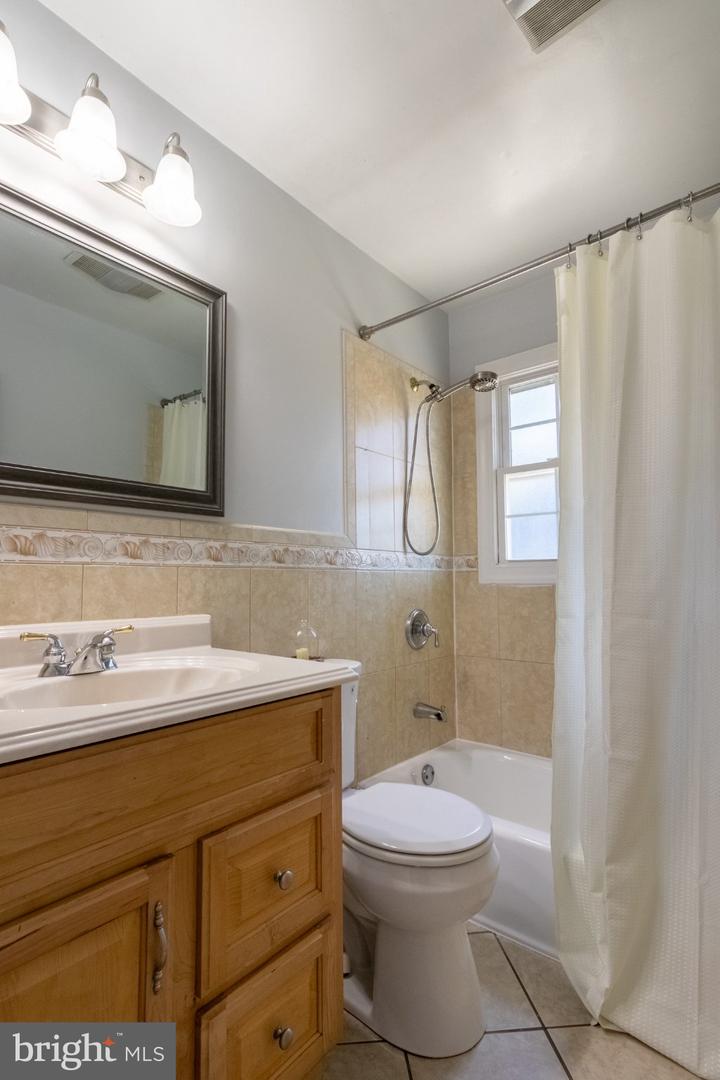 2109 Shore Dr Property Photo 22