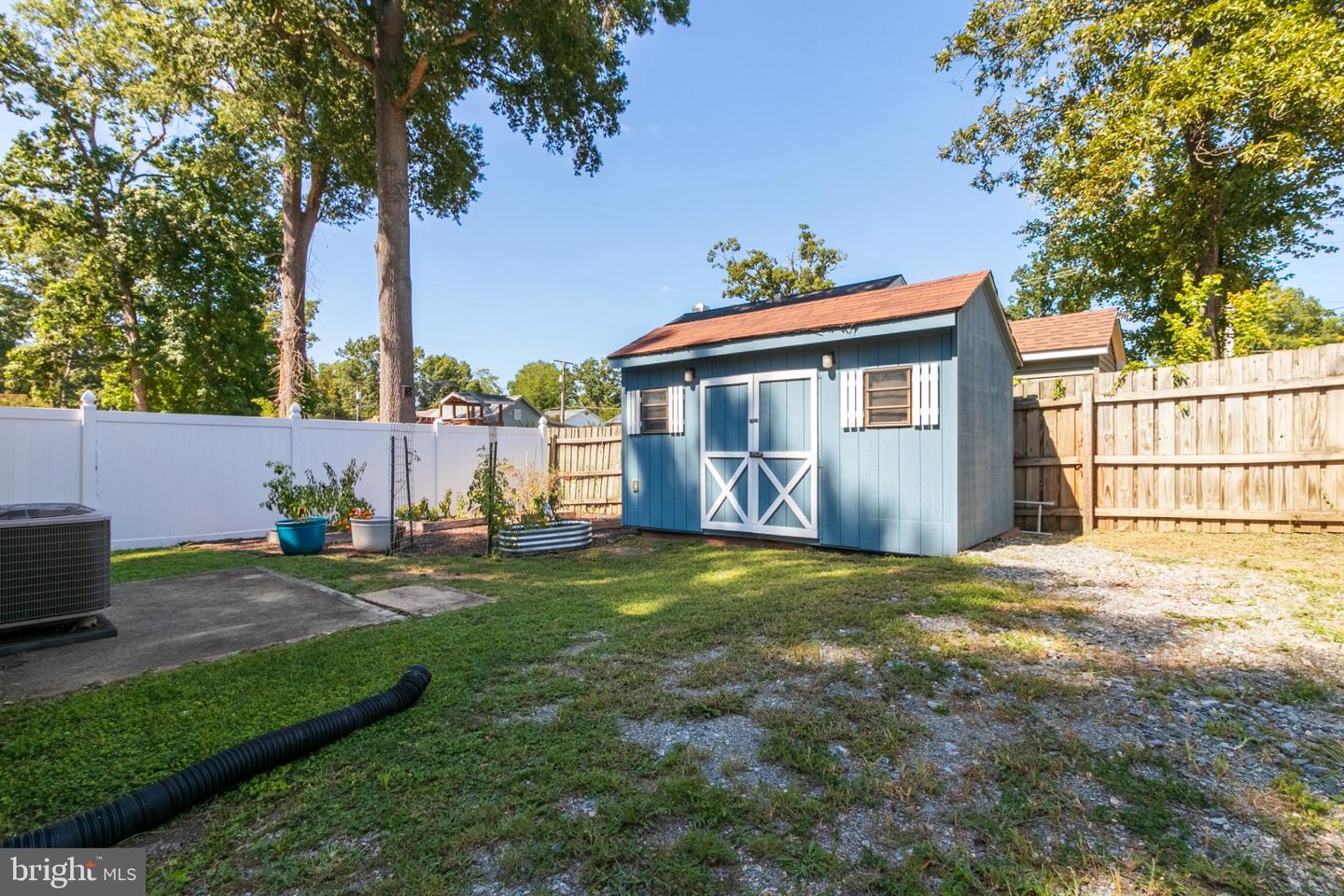 2109 Shore Dr Property Photo 25