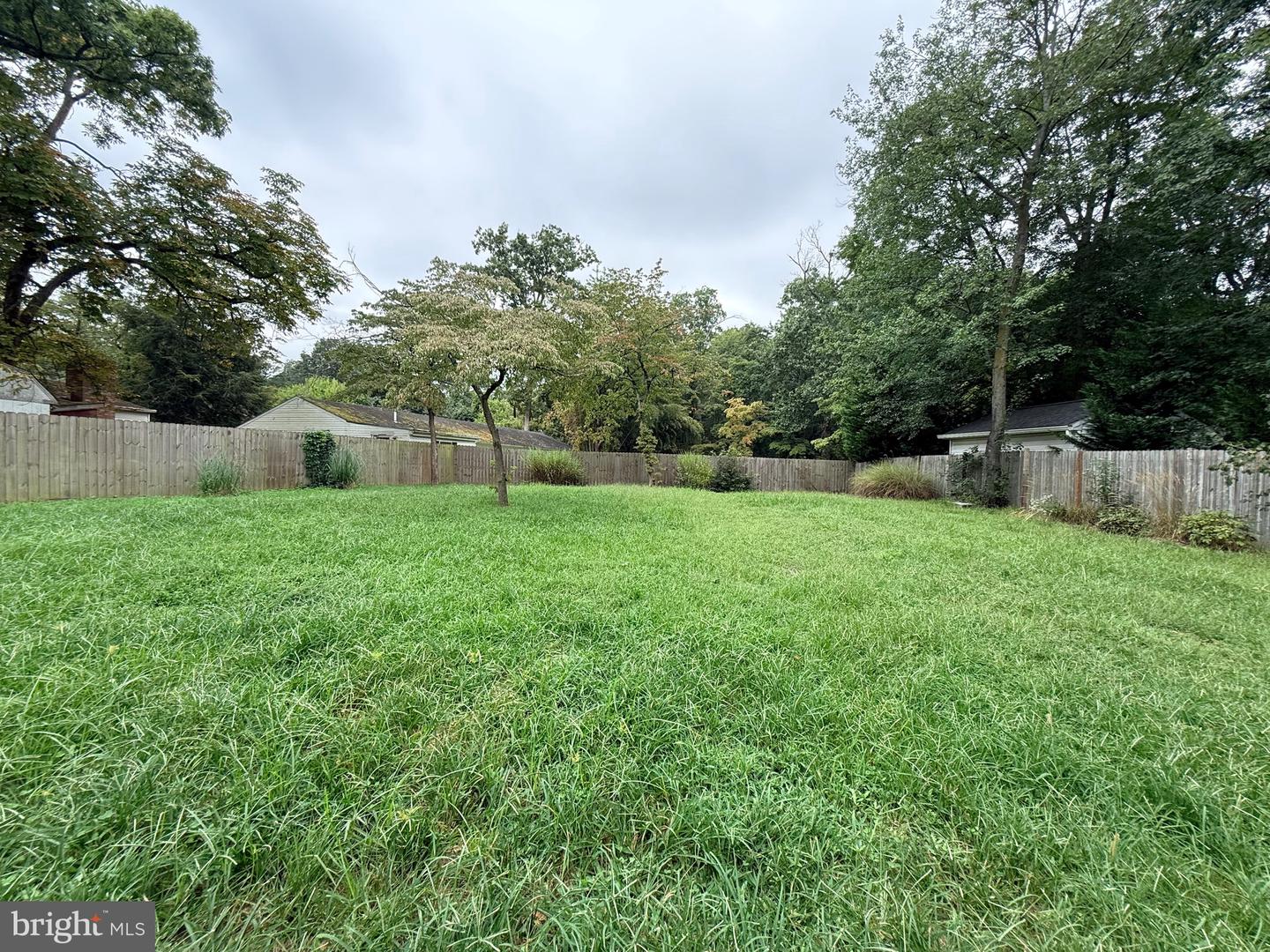 207 Oak Hollow C Property Photo 6