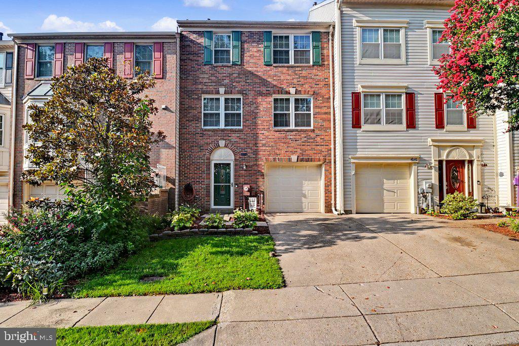 2567 Stow Ct Property Photo 2