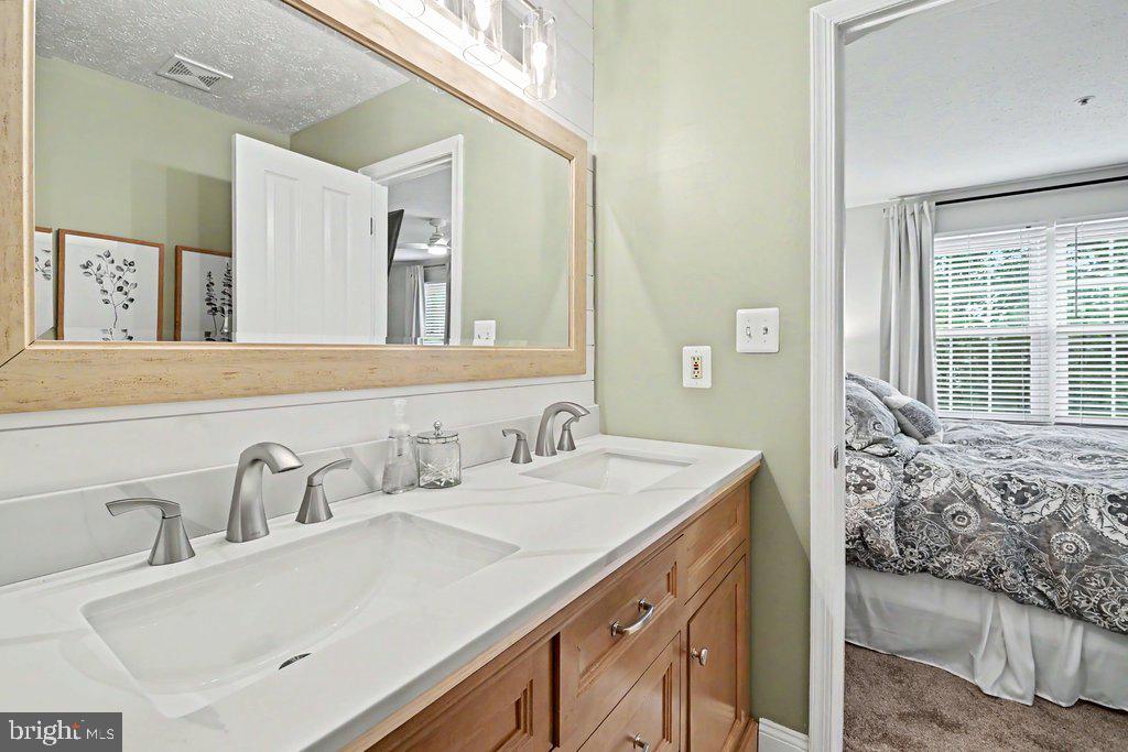2567 Stow Ct Property Photo 25
