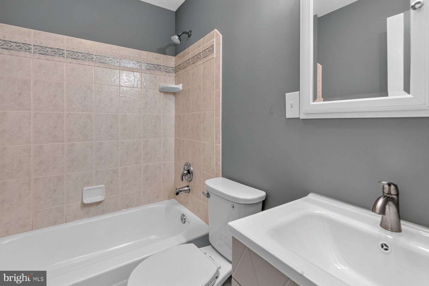 1194 Oak Ave Property Photo 30