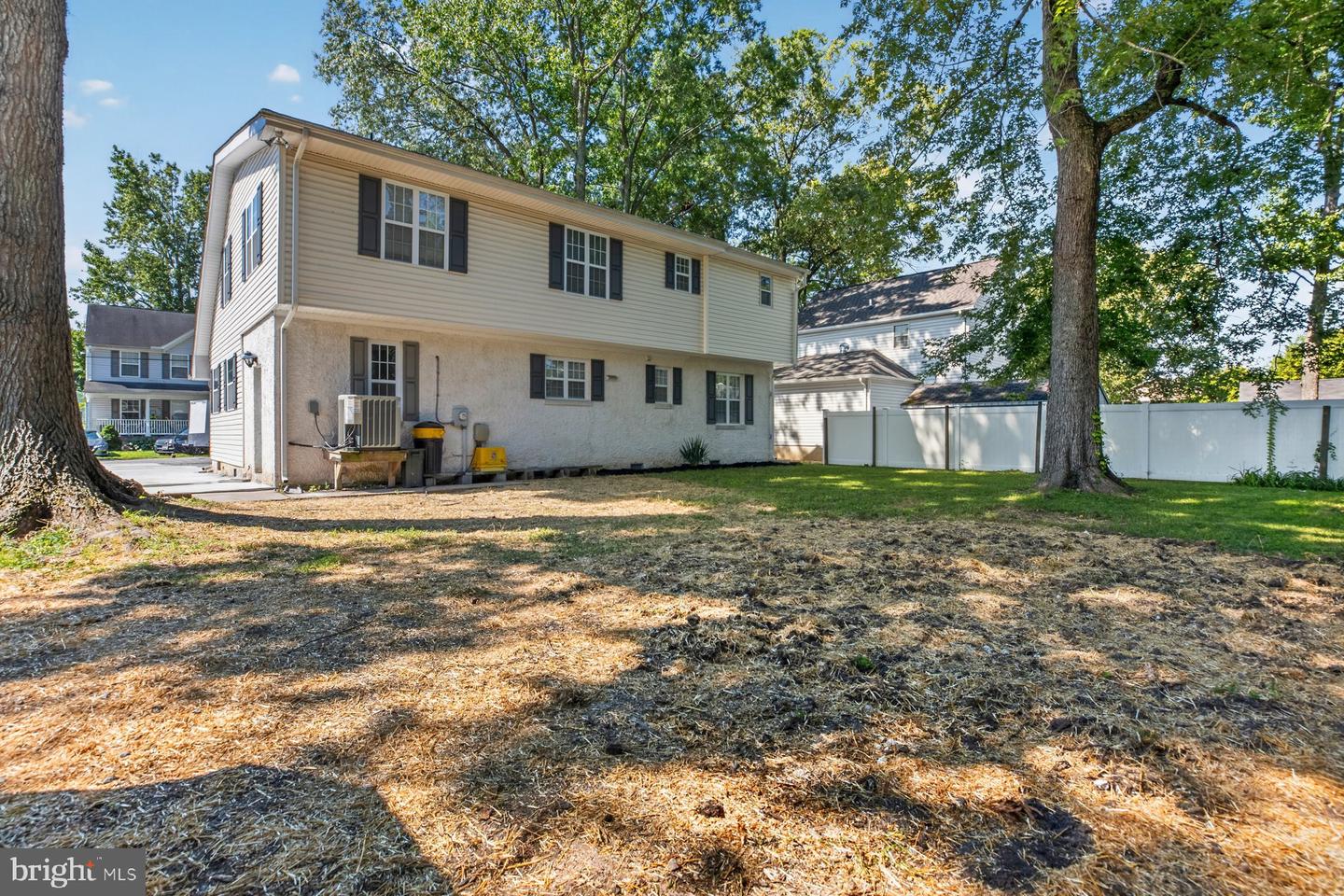 1194 Oak Ave Property Photo 33