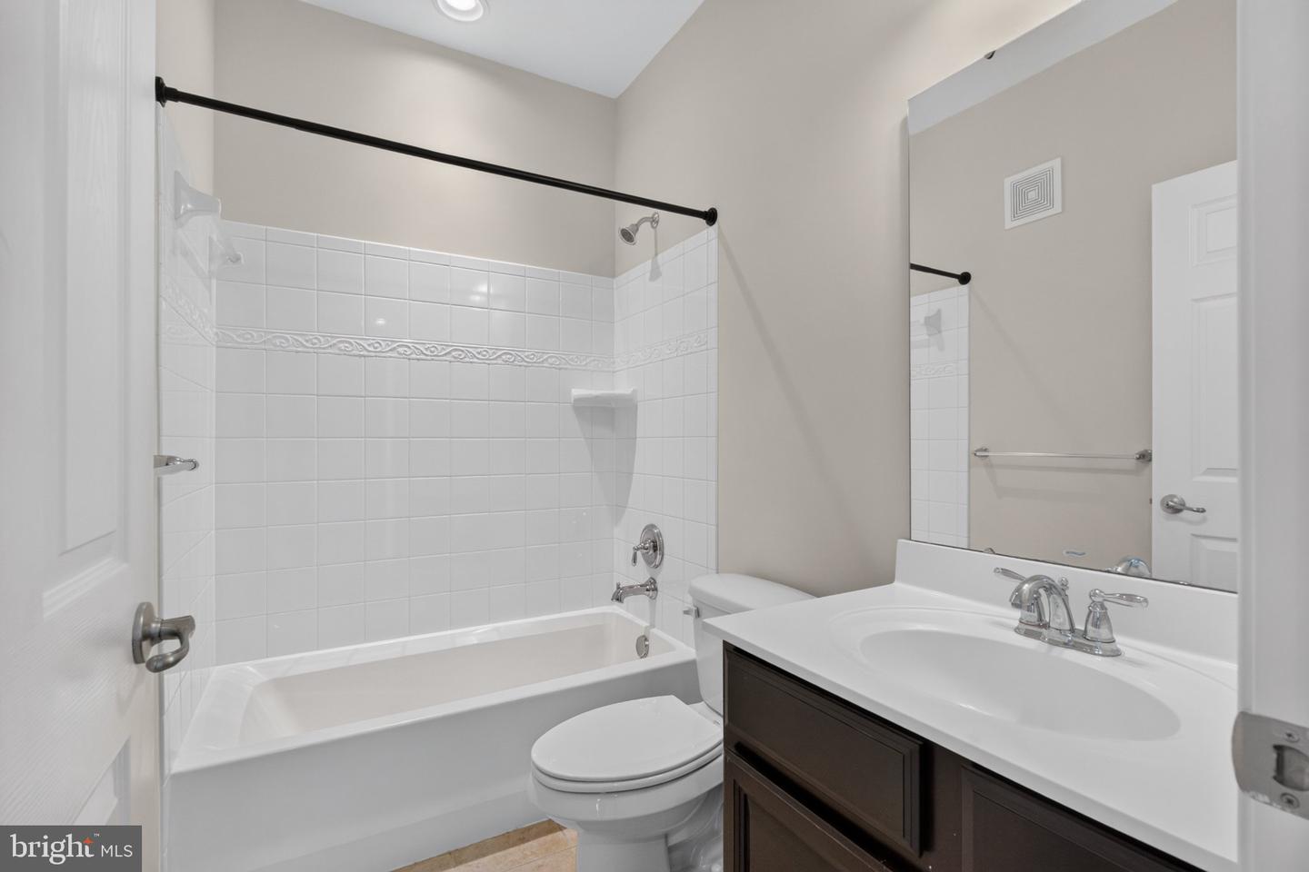 1303 Cheswick Ln Property Photo 15