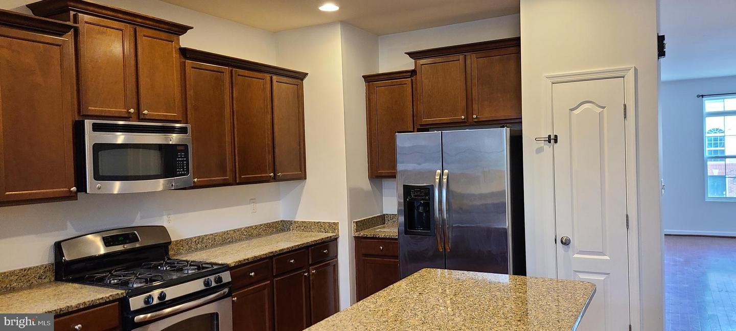 7538 Stonehouse Run Dr Property Photo 8