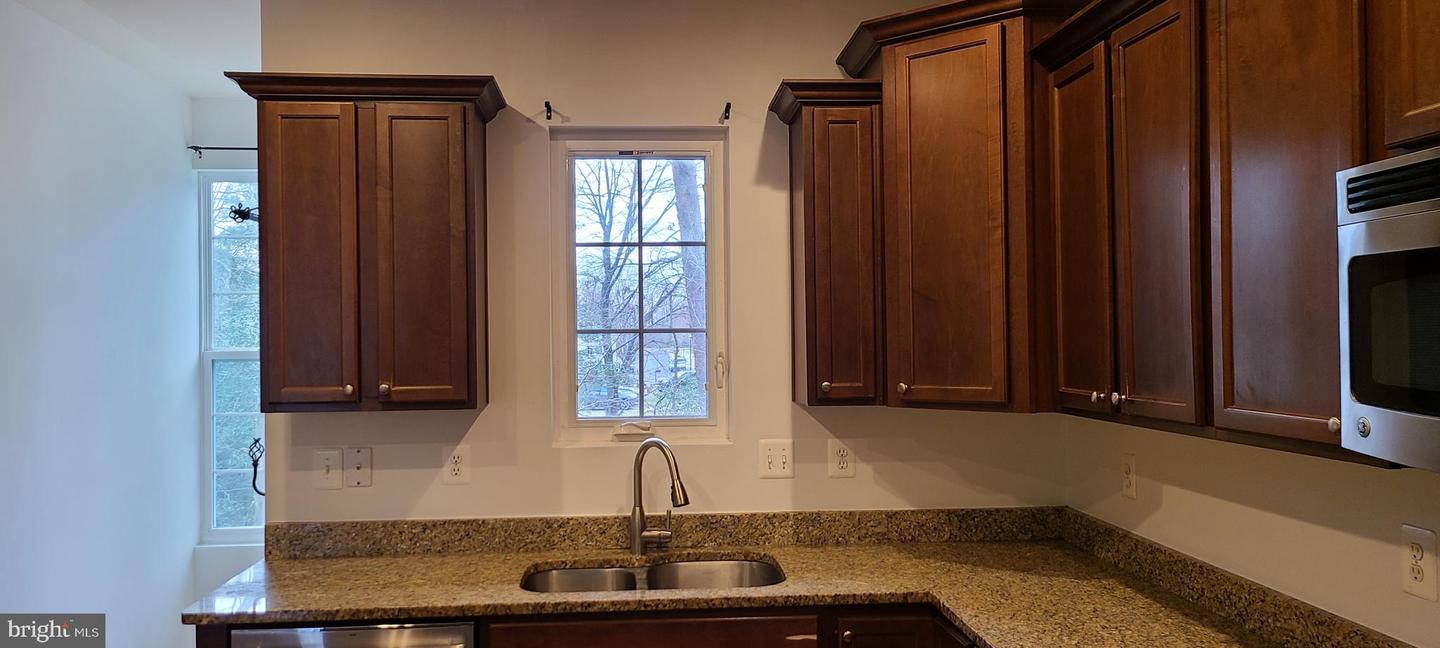 7538 Stonehouse Run Dr Property Photo 9