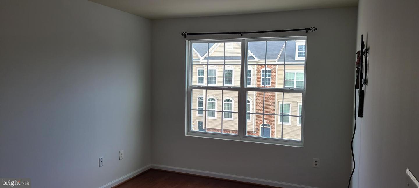 7538 Stonehouse Run Dr Property Photo 32
