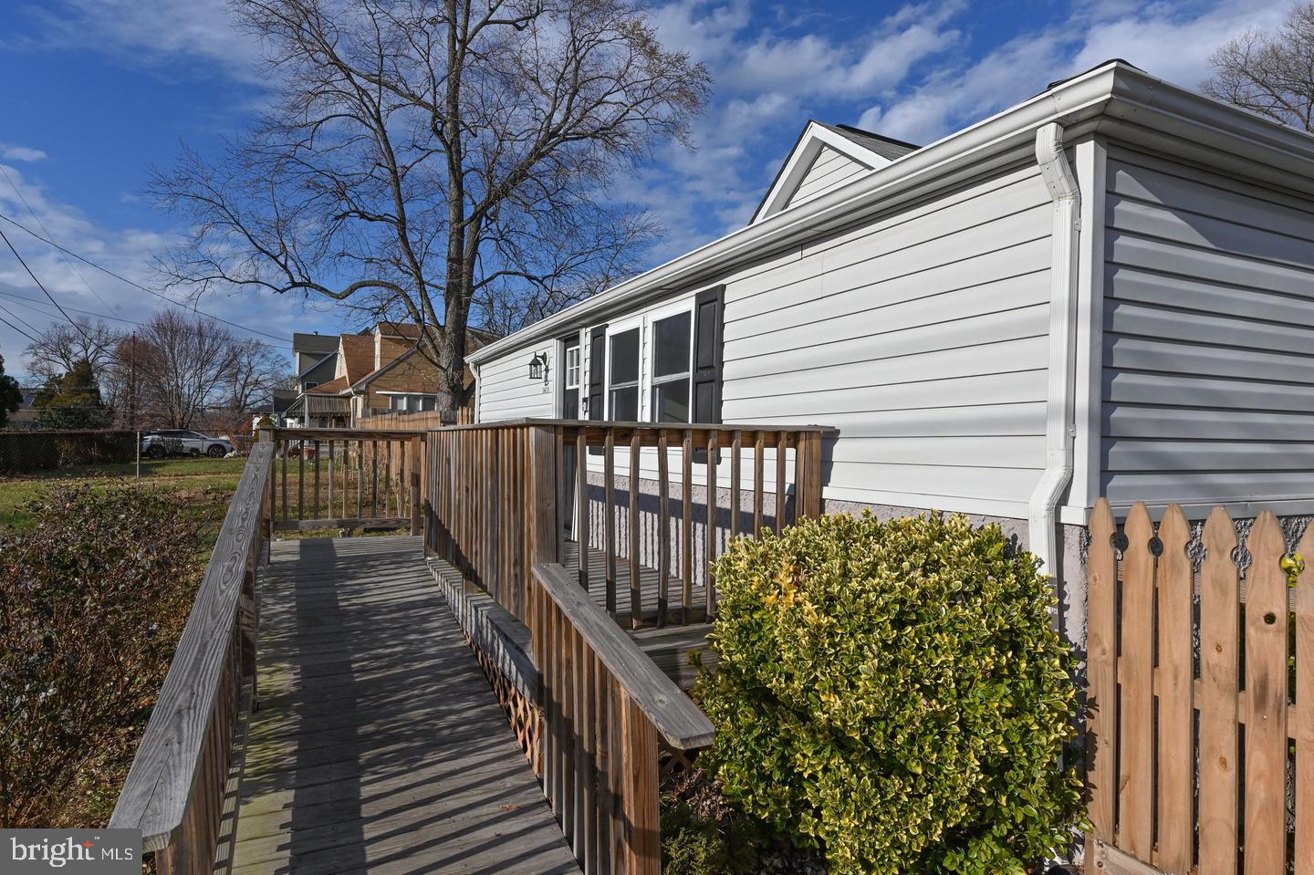 1615 Grange Rd Property Photo 4