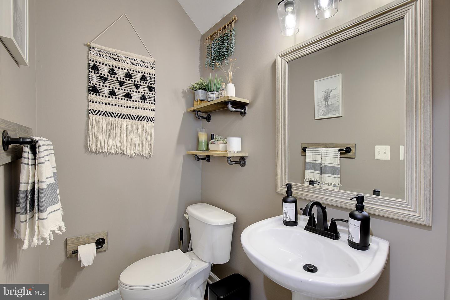 428 Penwood Property Photo 11