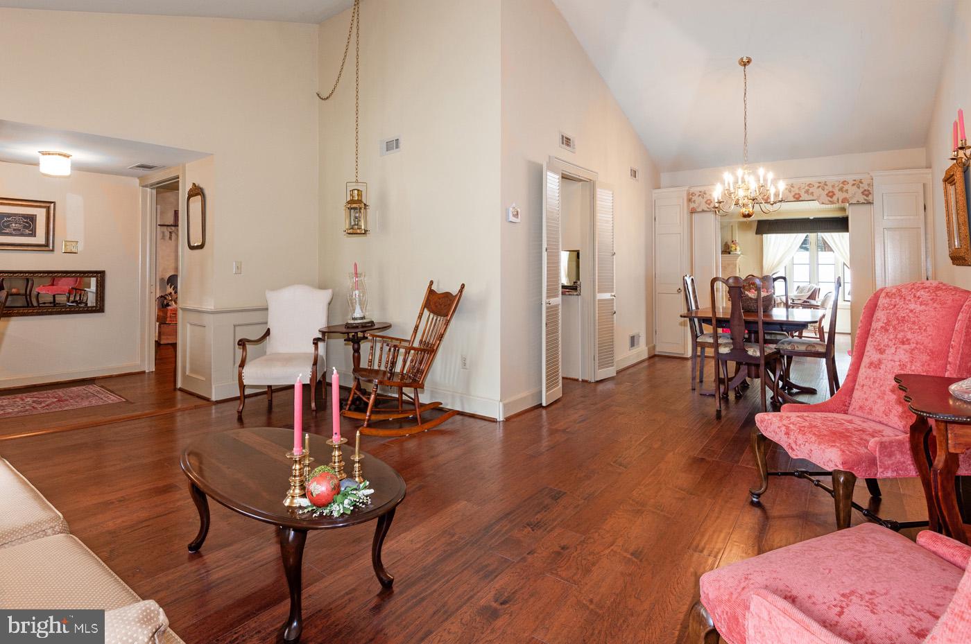 1857 Marlow Pl Property Photo 7