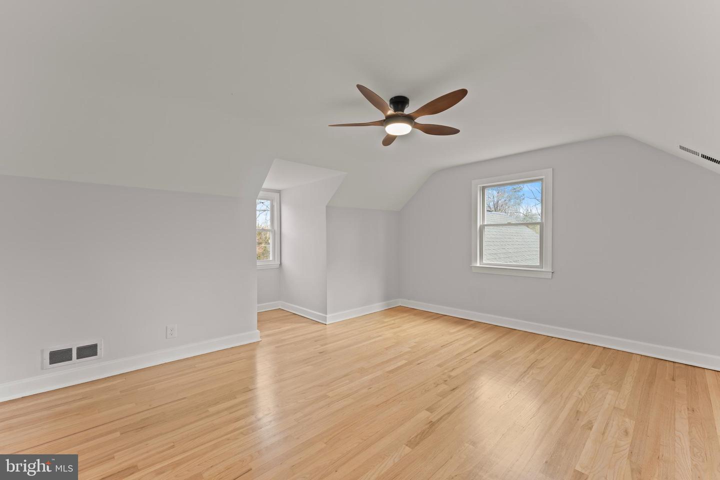 1452 Grandview Rd Property Photo 23