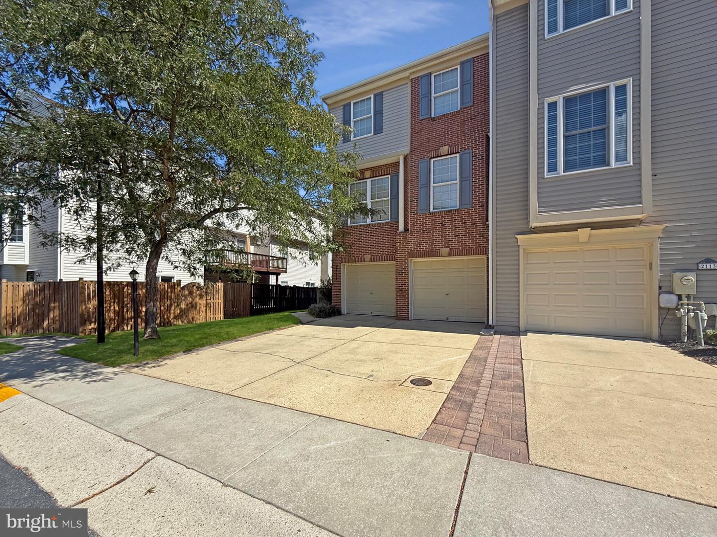 2111 Millhaven Dr #25 111 Property Photo 3
