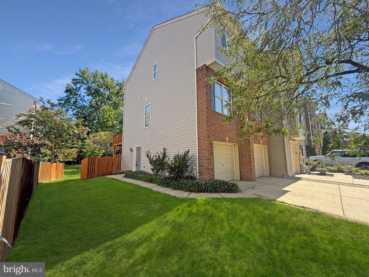 2111 Millhaven Dr #25 111 Property Photo 5