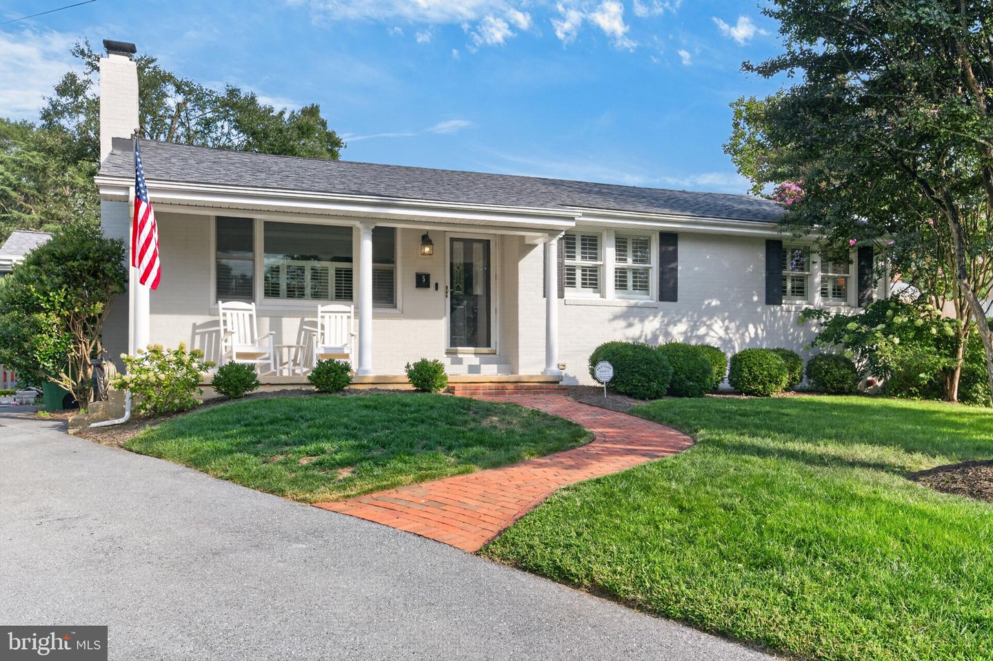 5 BRISTOL CIR